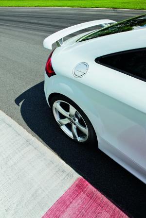 Audi TT RS Coupe 2011 года  (NA)